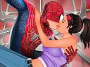 Besos de Spiderman 2